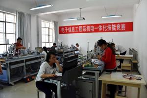 学院第十届“挑战杯”大学生职业技能大赛暨电子信息工程系第二届大学生技能大赛圆满落幕